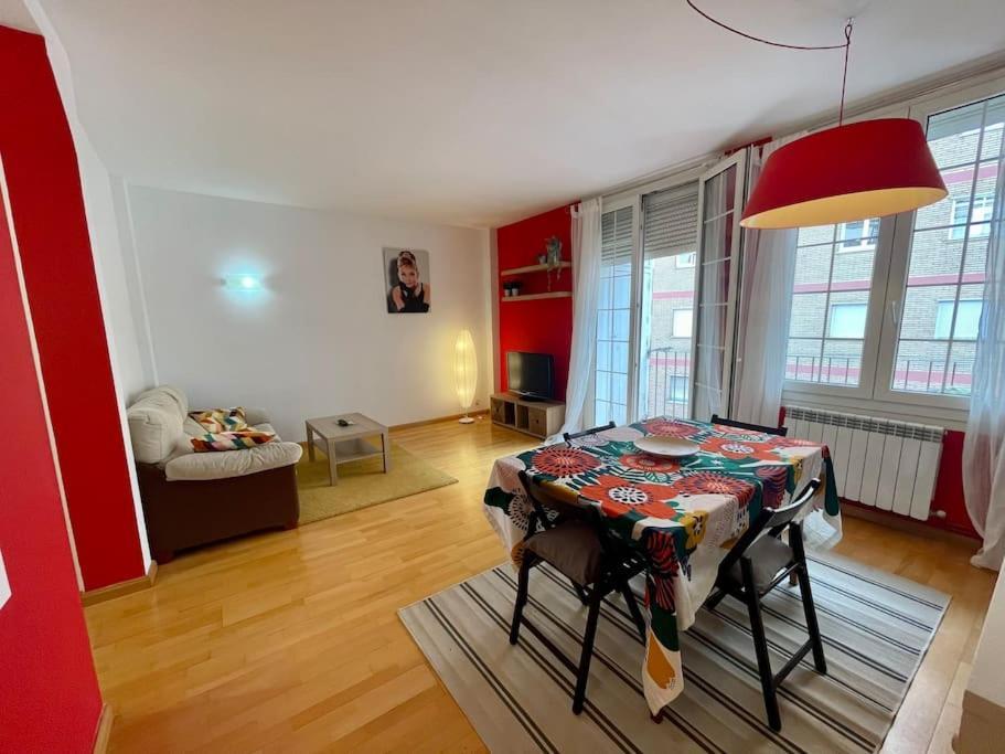 Acogedor Apartamento En Сарагоса Экстерьер фото