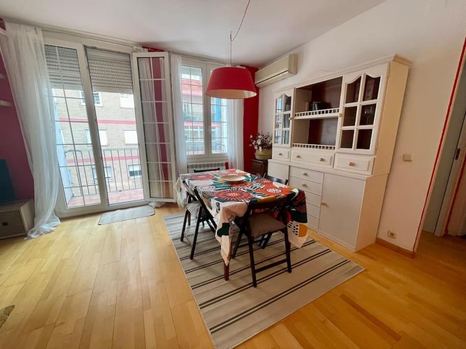Acogedor Apartamento En Сарагоса Экстерьер фото